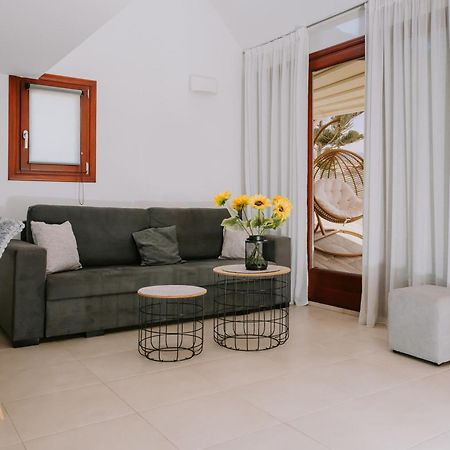 Sun Stories Suites Vóthon 外观 照片