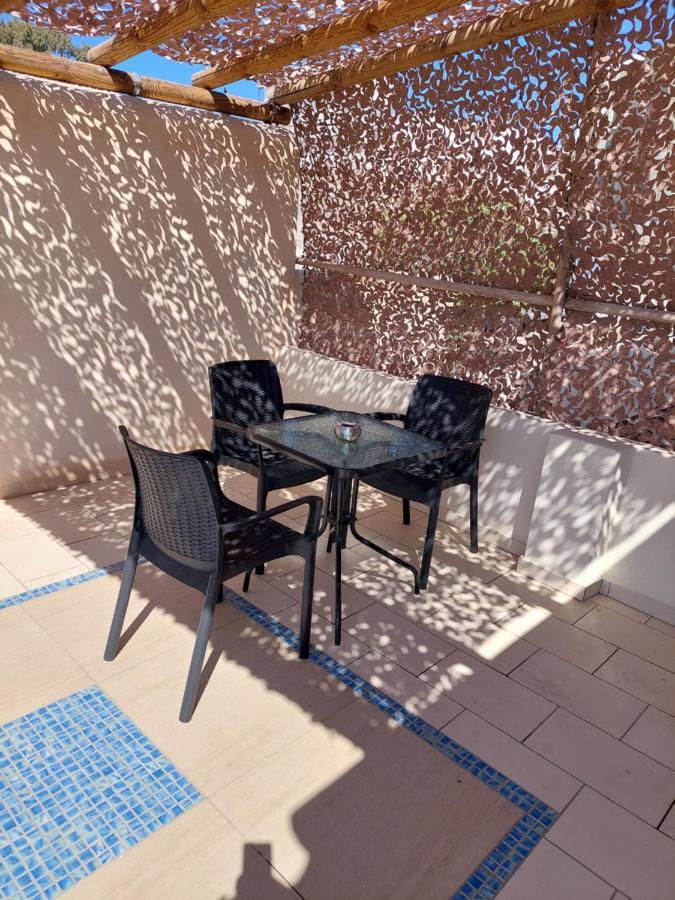 Sun Stories Suites Vóthon 外观 照片