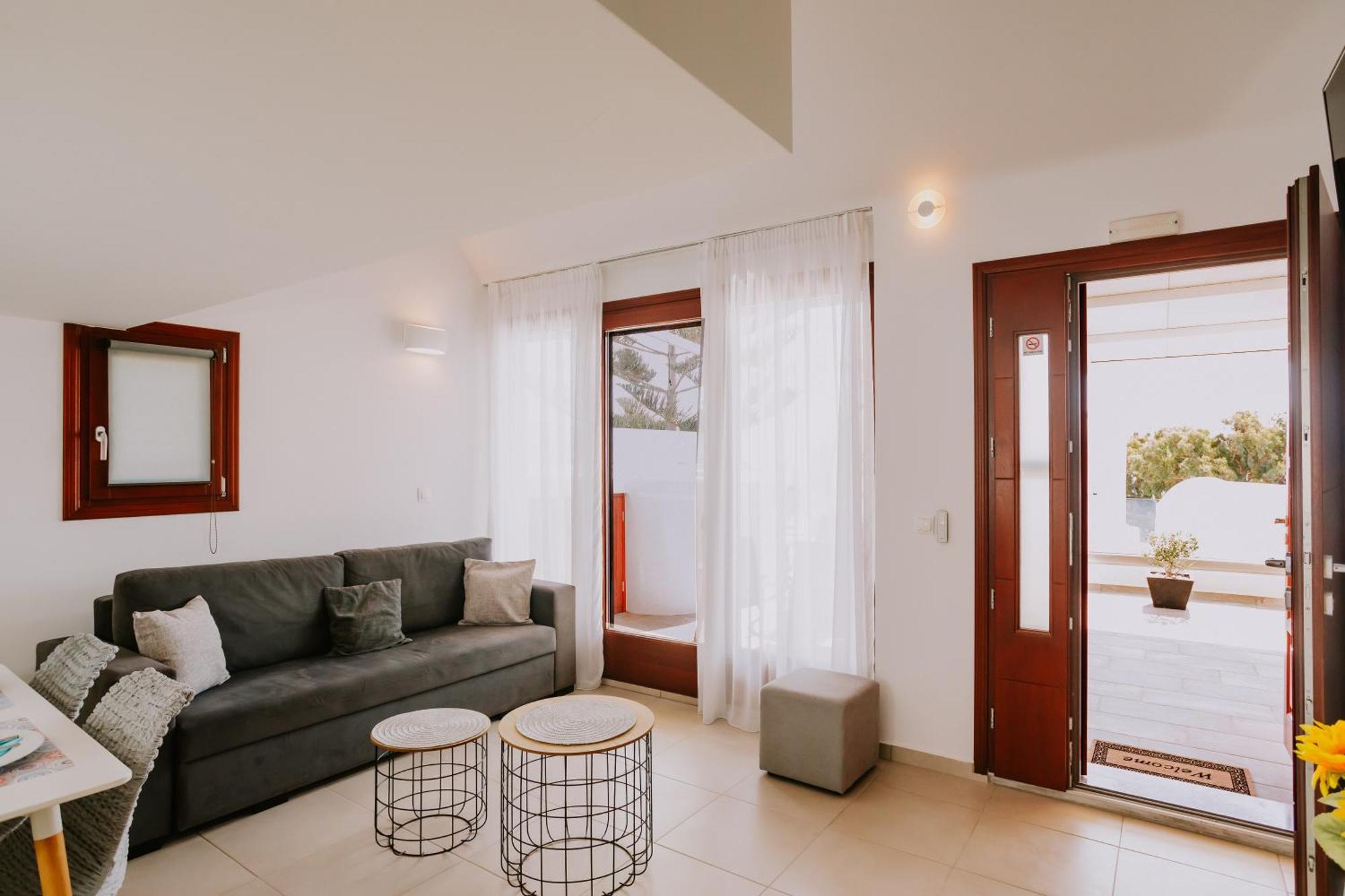 Sun Stories Suites Vóthon 外观 照片