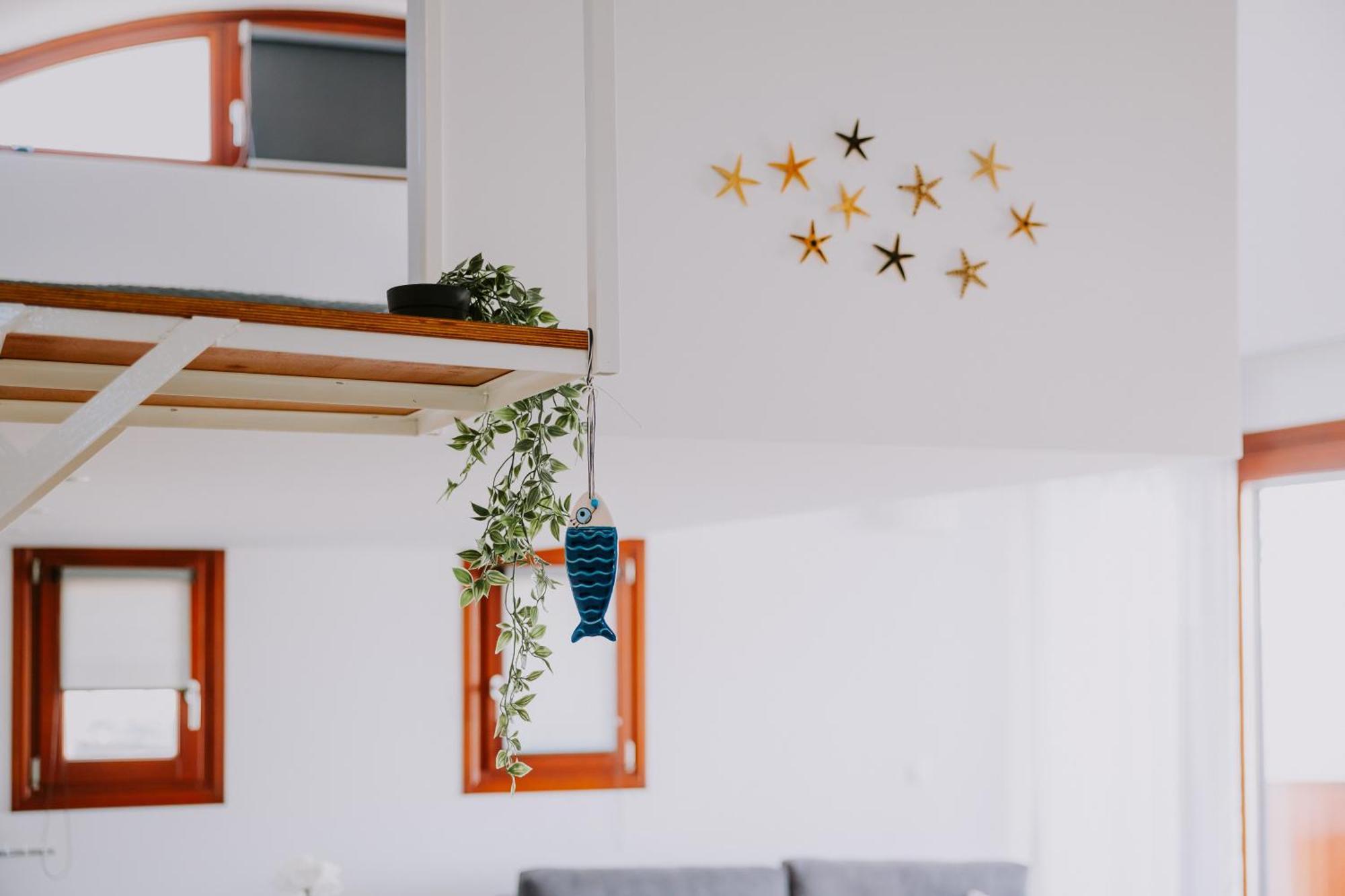 Sun Stories Suites Vóthon 外观 照片